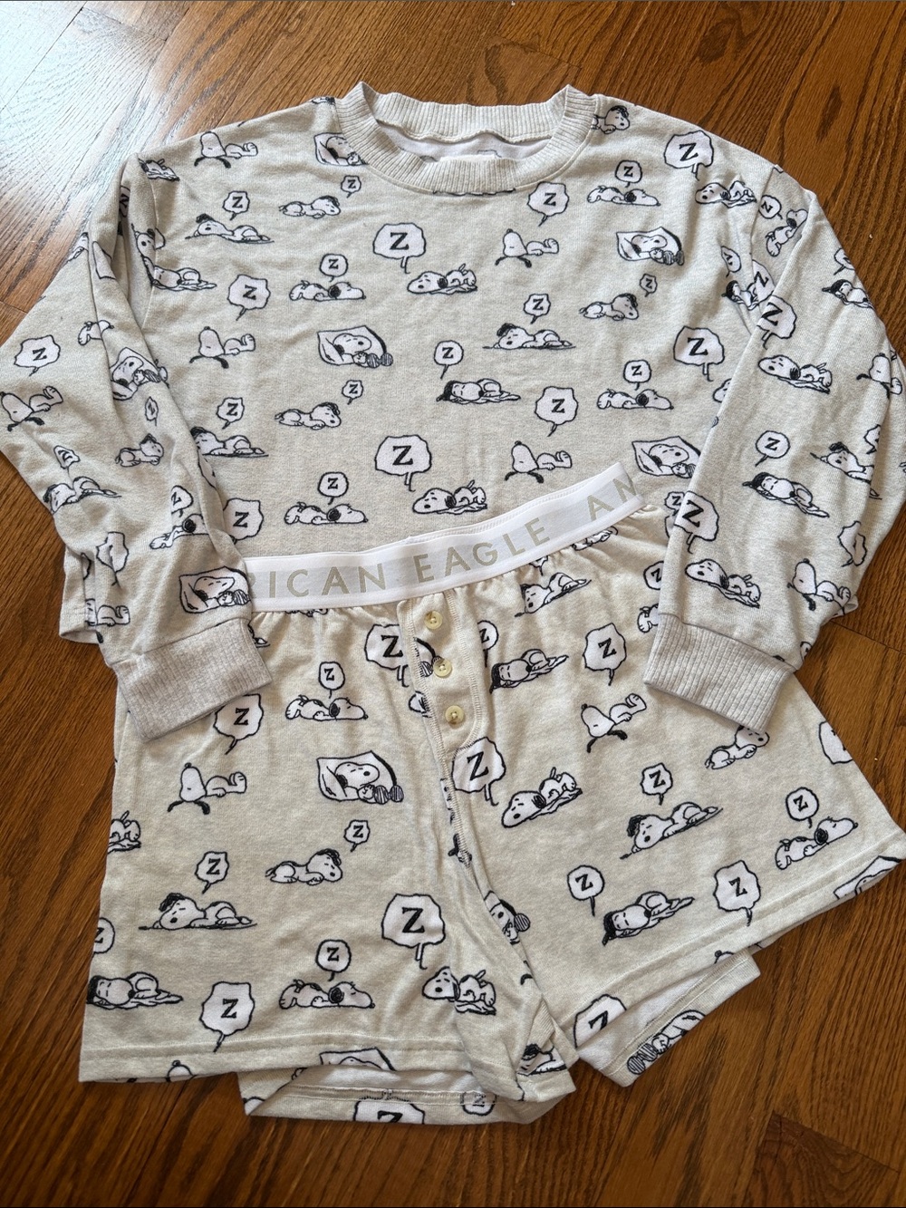 AE Lounge set snoopy Peanuts crop long sleeve crewneck & boxer style shorts Sz M